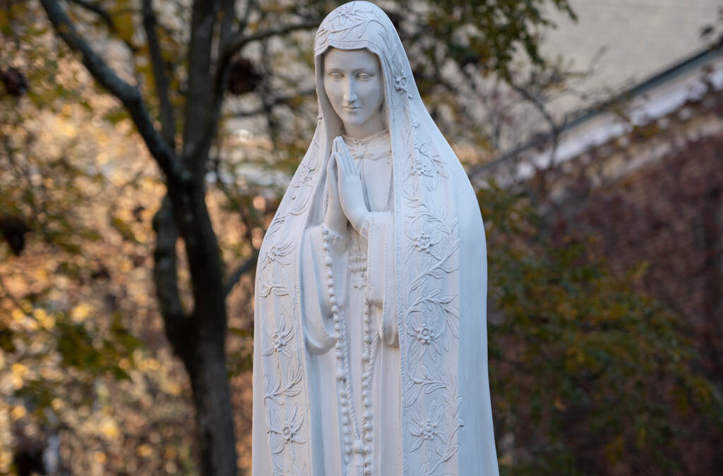 María Mujer contemplativa (Oct 2022)